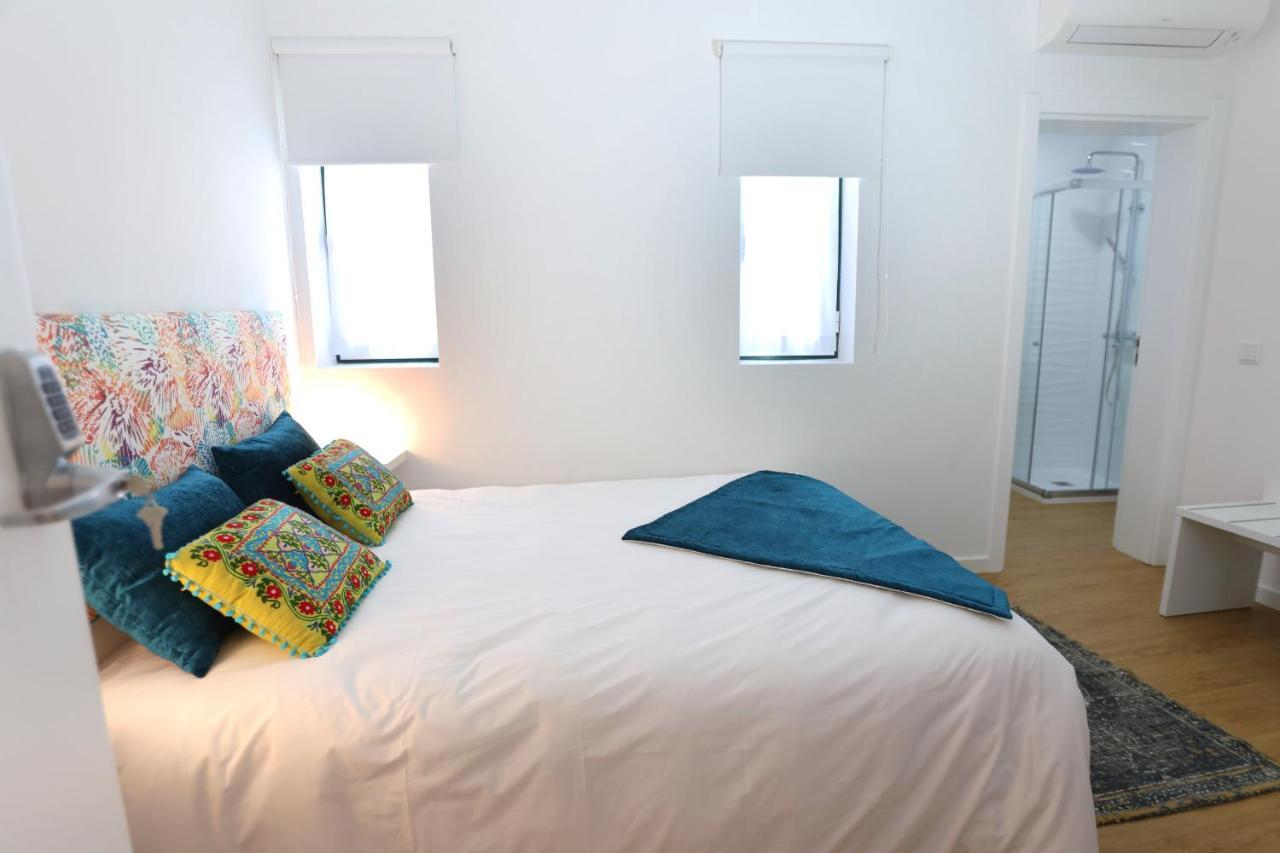 Glass Boutique - & Bed & Breakfast Marinha Grande
